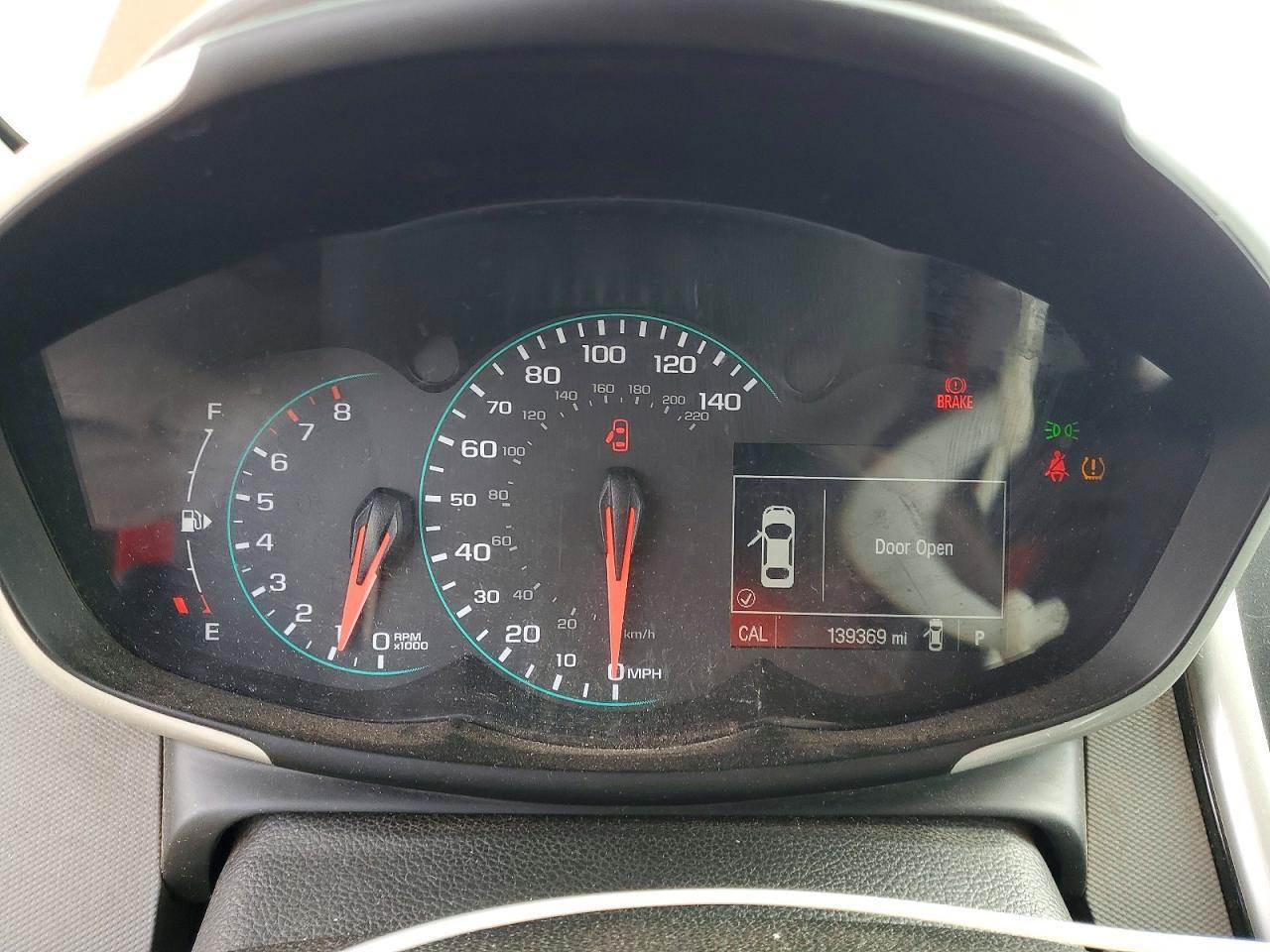 2017 Chevrolet Sonic Premier - zdjęcie 9