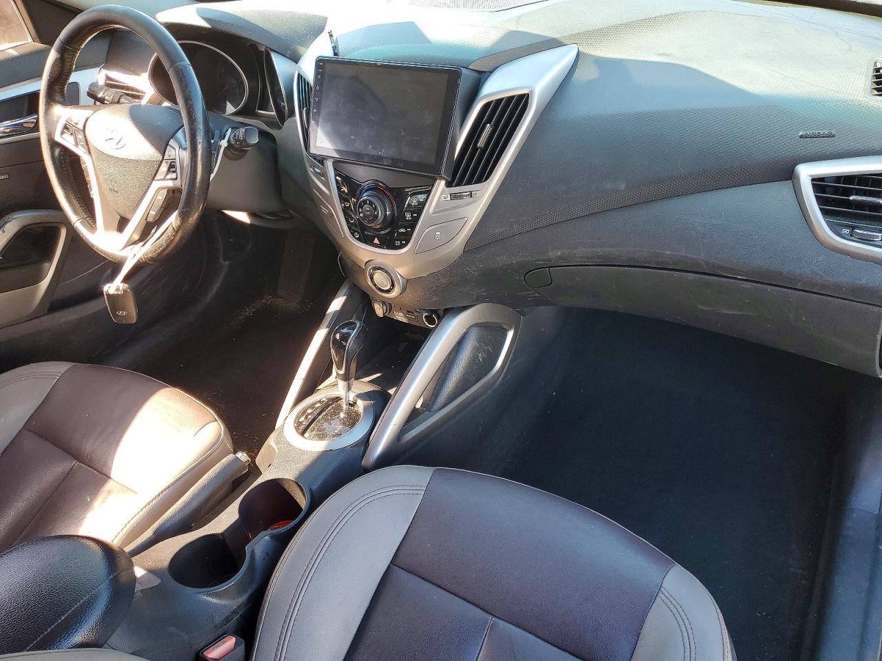 2013 Hyundai Veloster - zdjęcie 8
