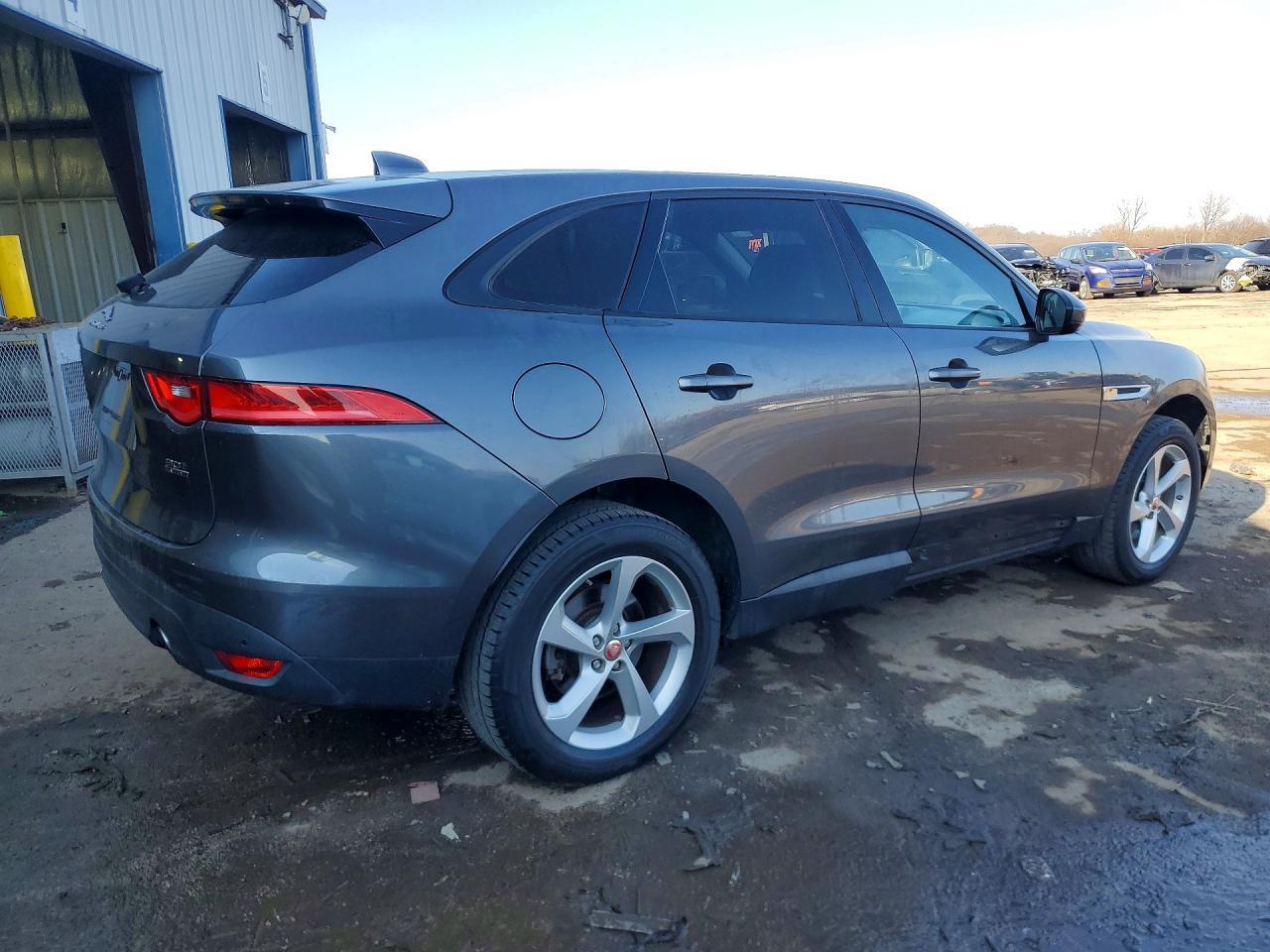 2018 Jaguar F-Pace Premium - zdjęcie 3