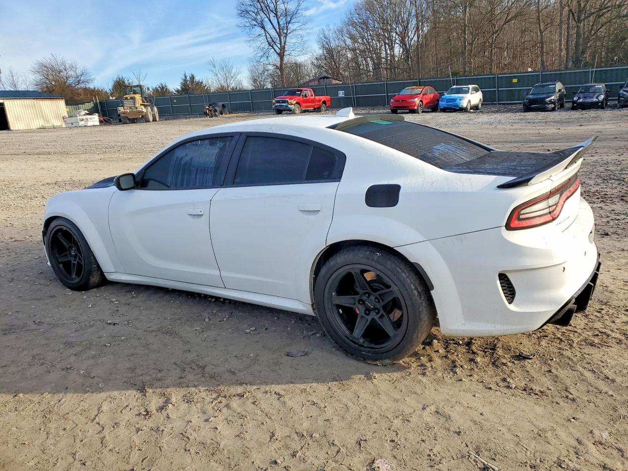 2019 Dodge Charger Scat Pack - zdjęcie 2