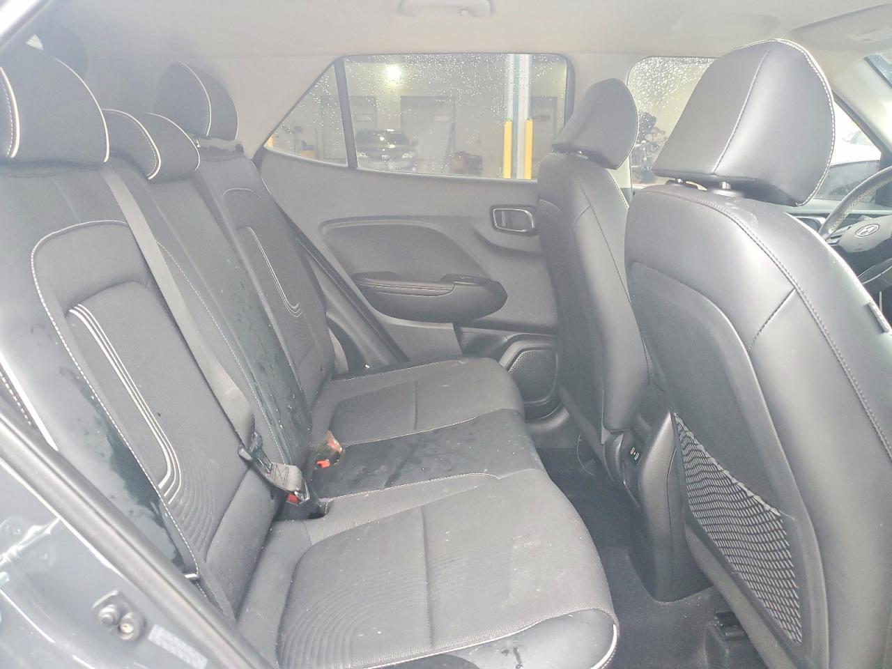 2024 Hyundai Venue Limited - zdjęcie 11