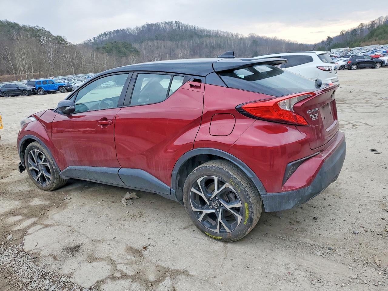 2019 Toyota C-Hr Xle - zdjęcie 2