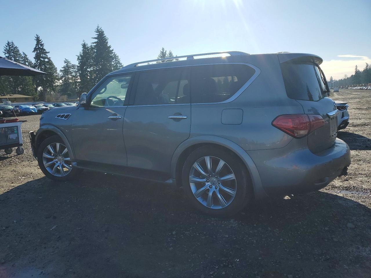 2014 Infiniti Qx80 - zdjęcie 2