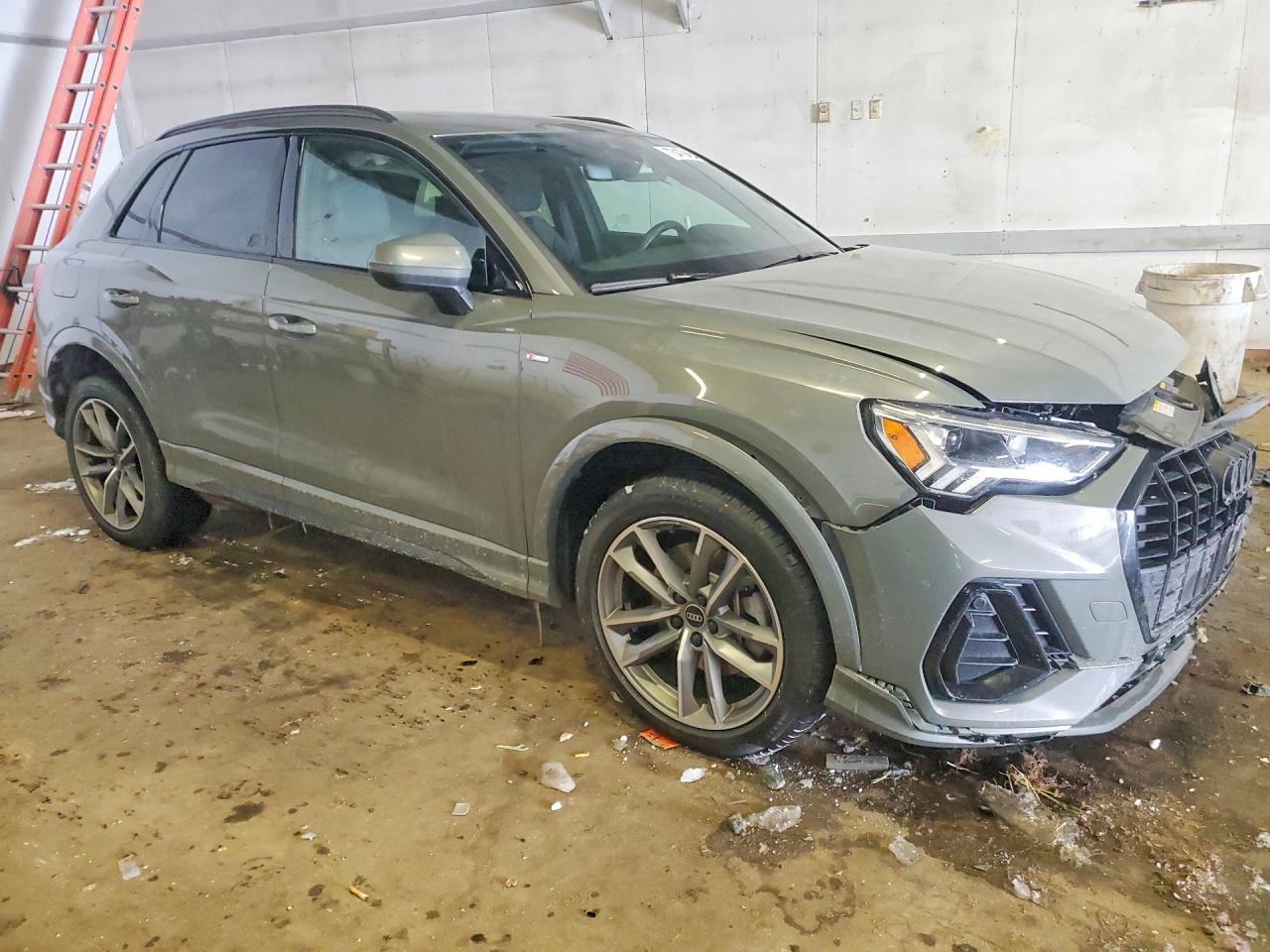 2022 Audi Q3 Premium Plus S Line 45 - zdjęcie 4