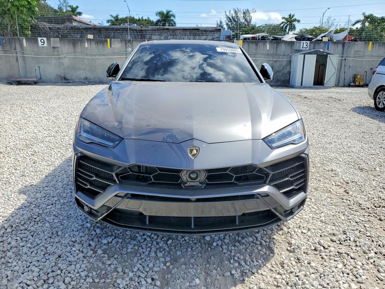 2020 Lamborghini Urus - zdjęcie 5