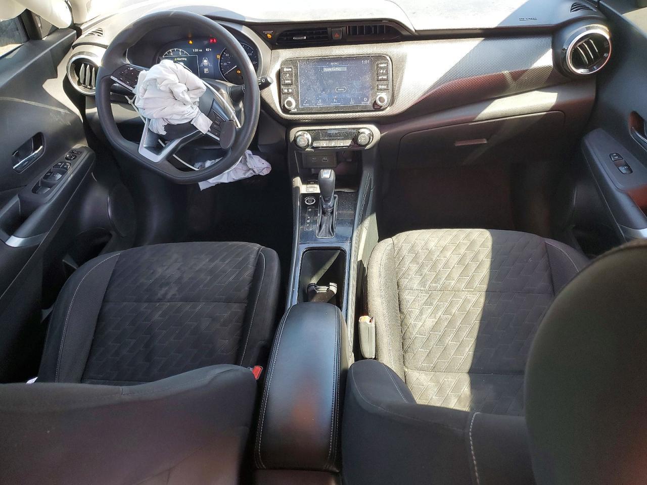 2021 Nissan Kicks Sv - zdjęcie 8