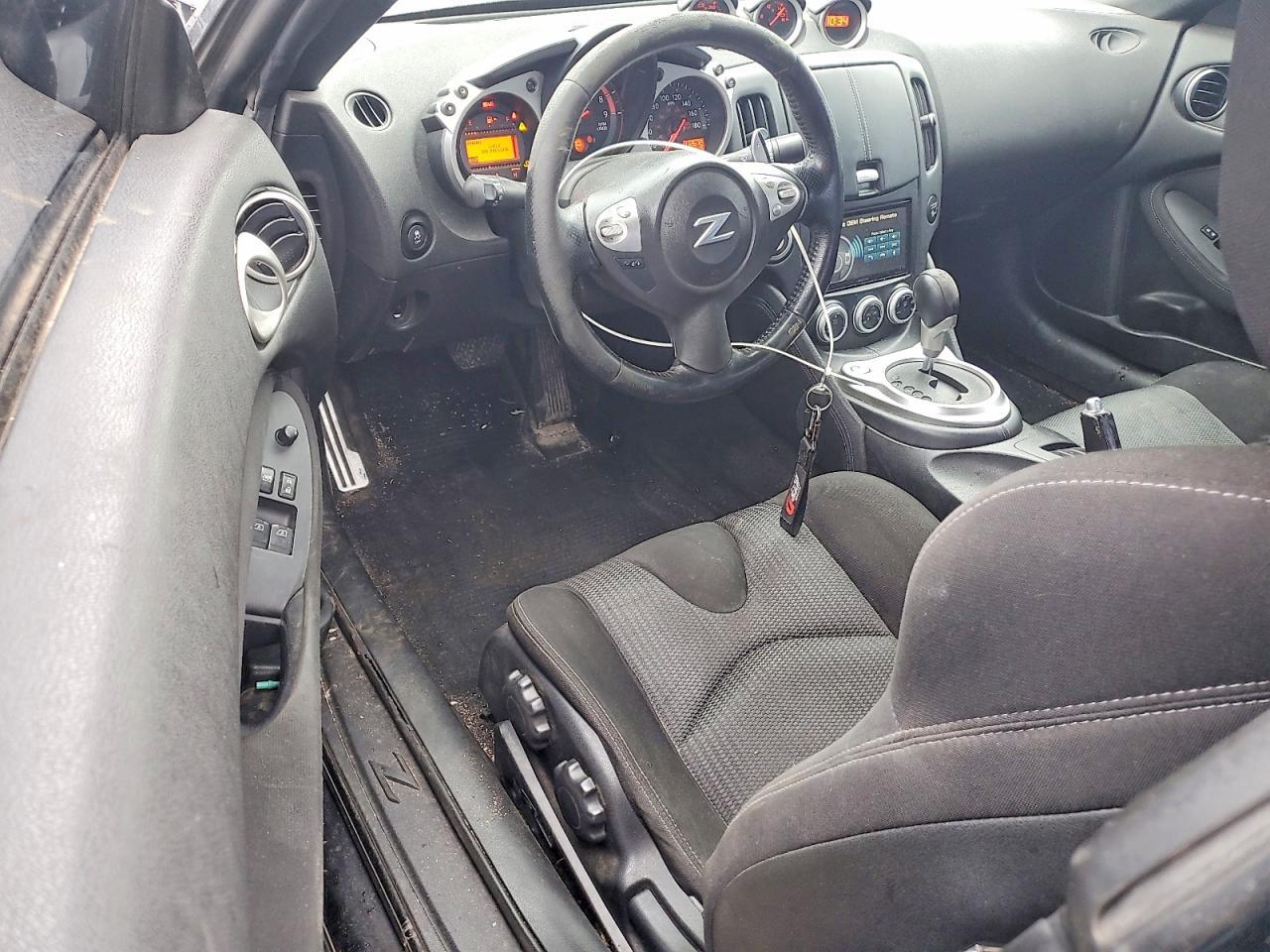 2014 Nissan 370Z Base - zdjęcie 8