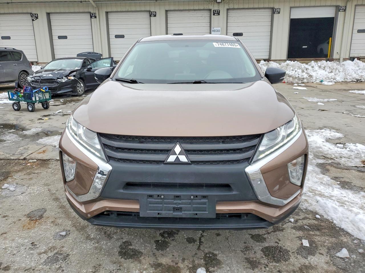 2019 Mitsubishi Eclipse Cross Le - zdjęcie 5