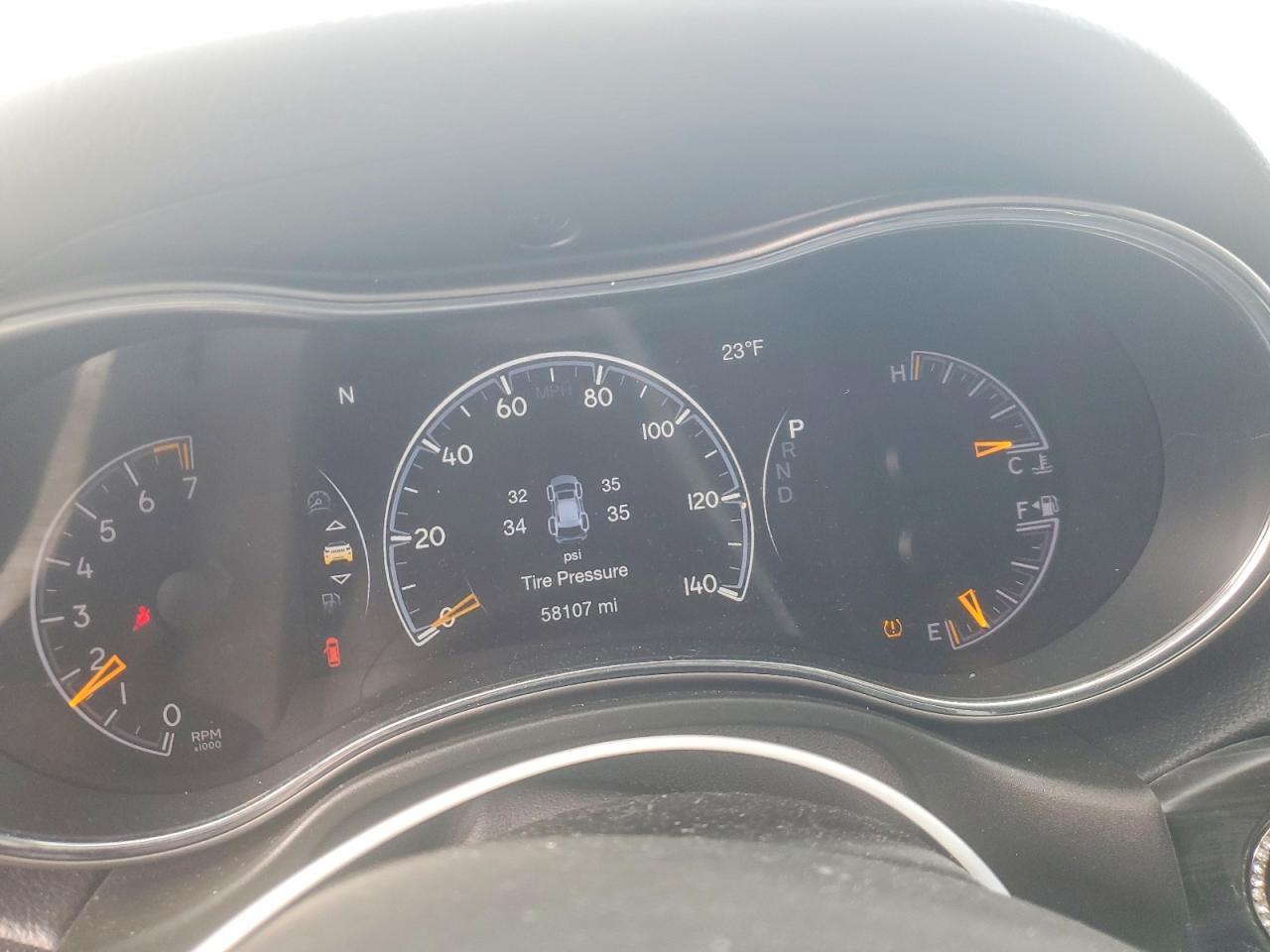 2021 Jeep Grand Cherokee Limited - zdjęcie 9