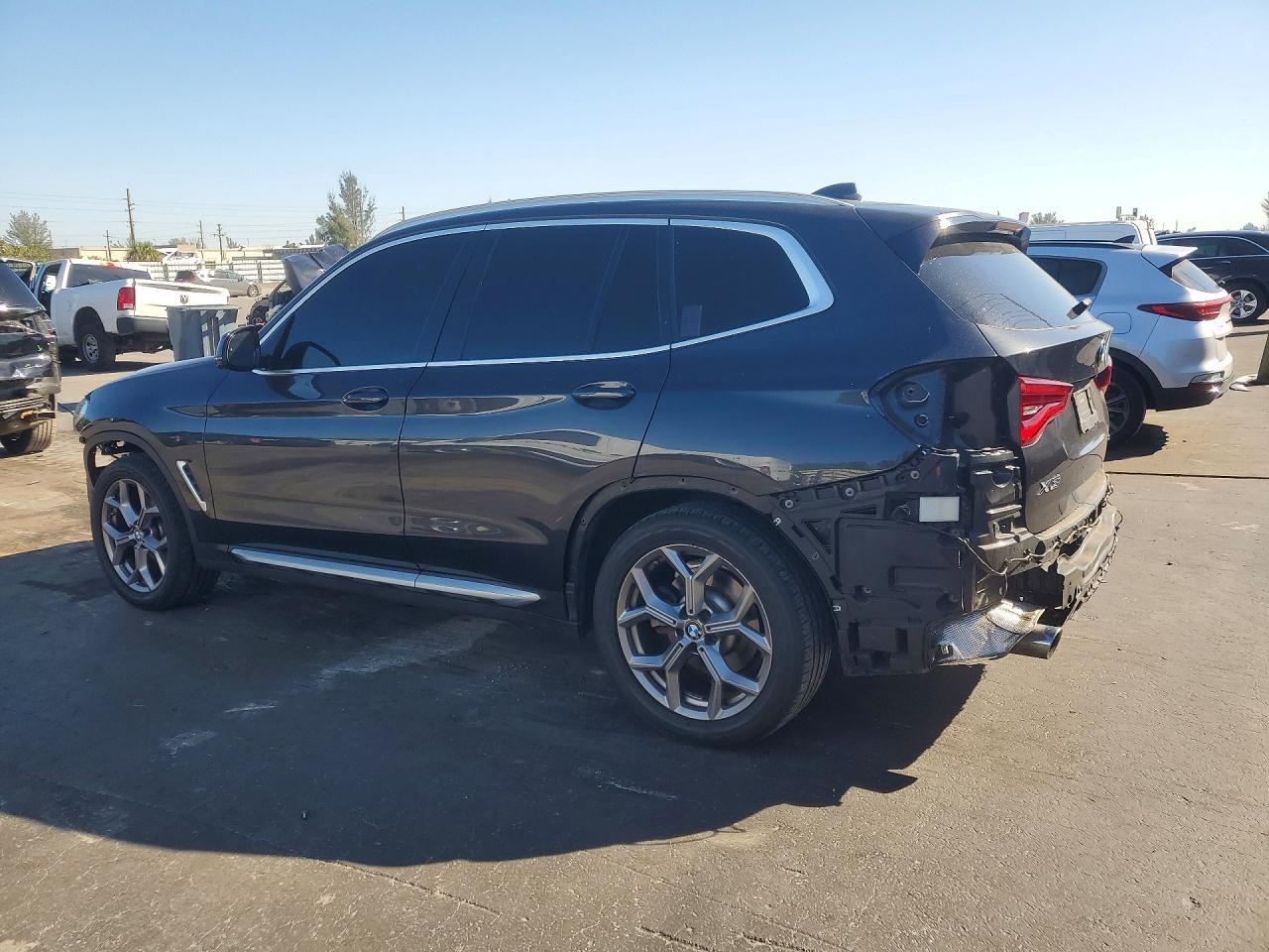 2020 BMW X3 Sdrive30I - zdjęcie 2