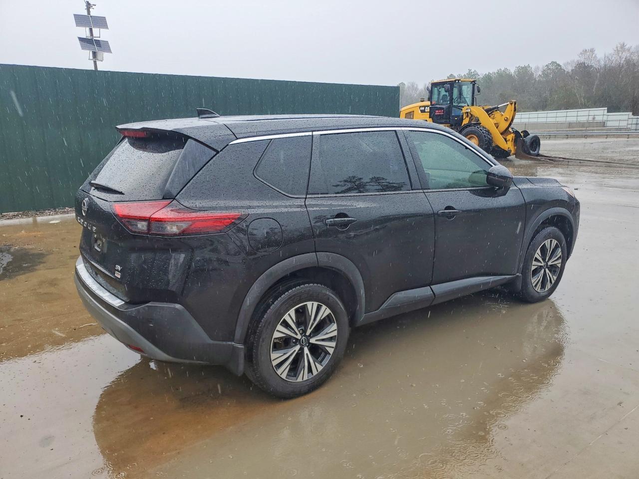 2022 Nissan Rogue Sv - zdjęcie 3