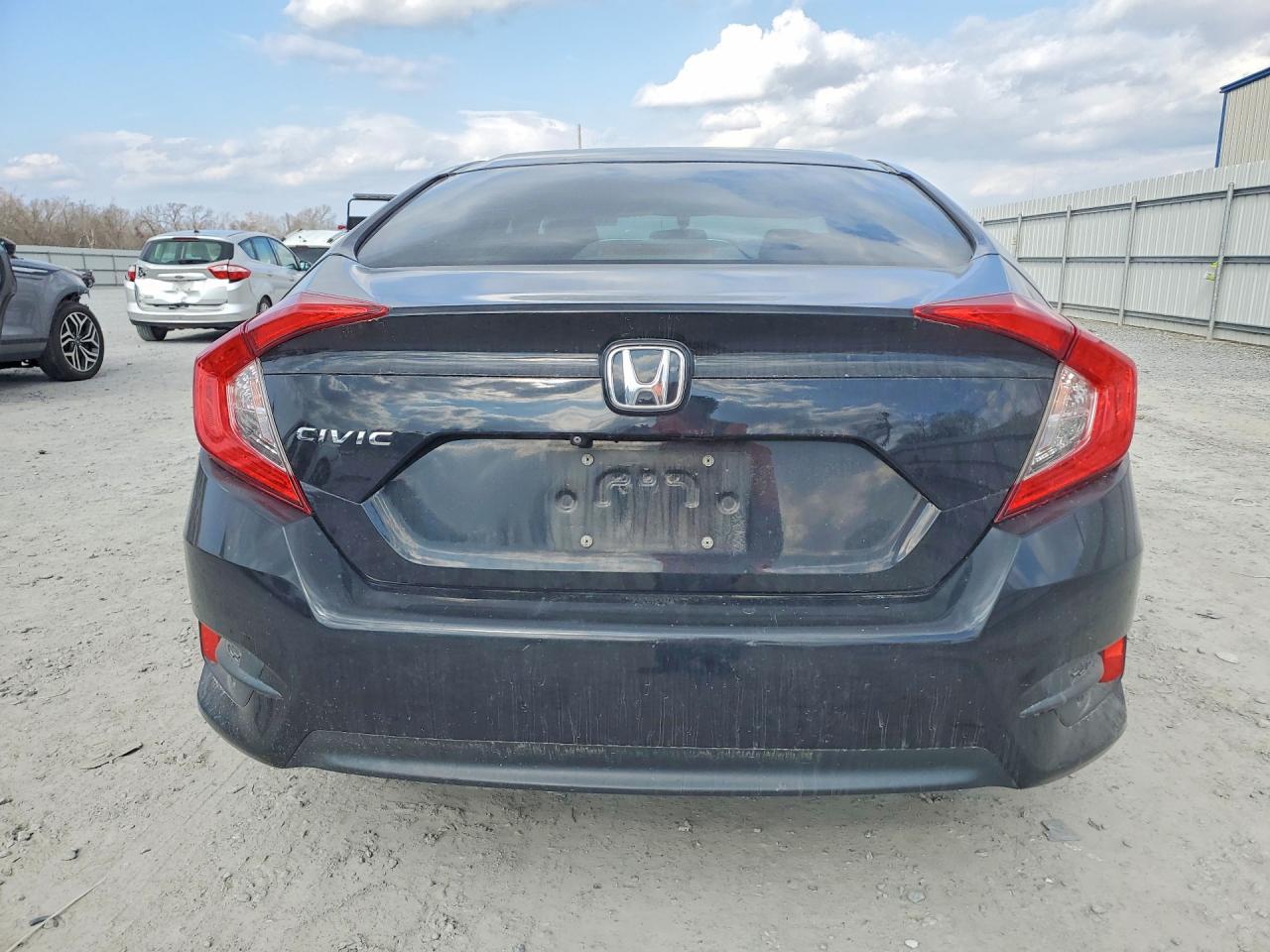 2017 Honda Civic Lx - zdjęcie 6