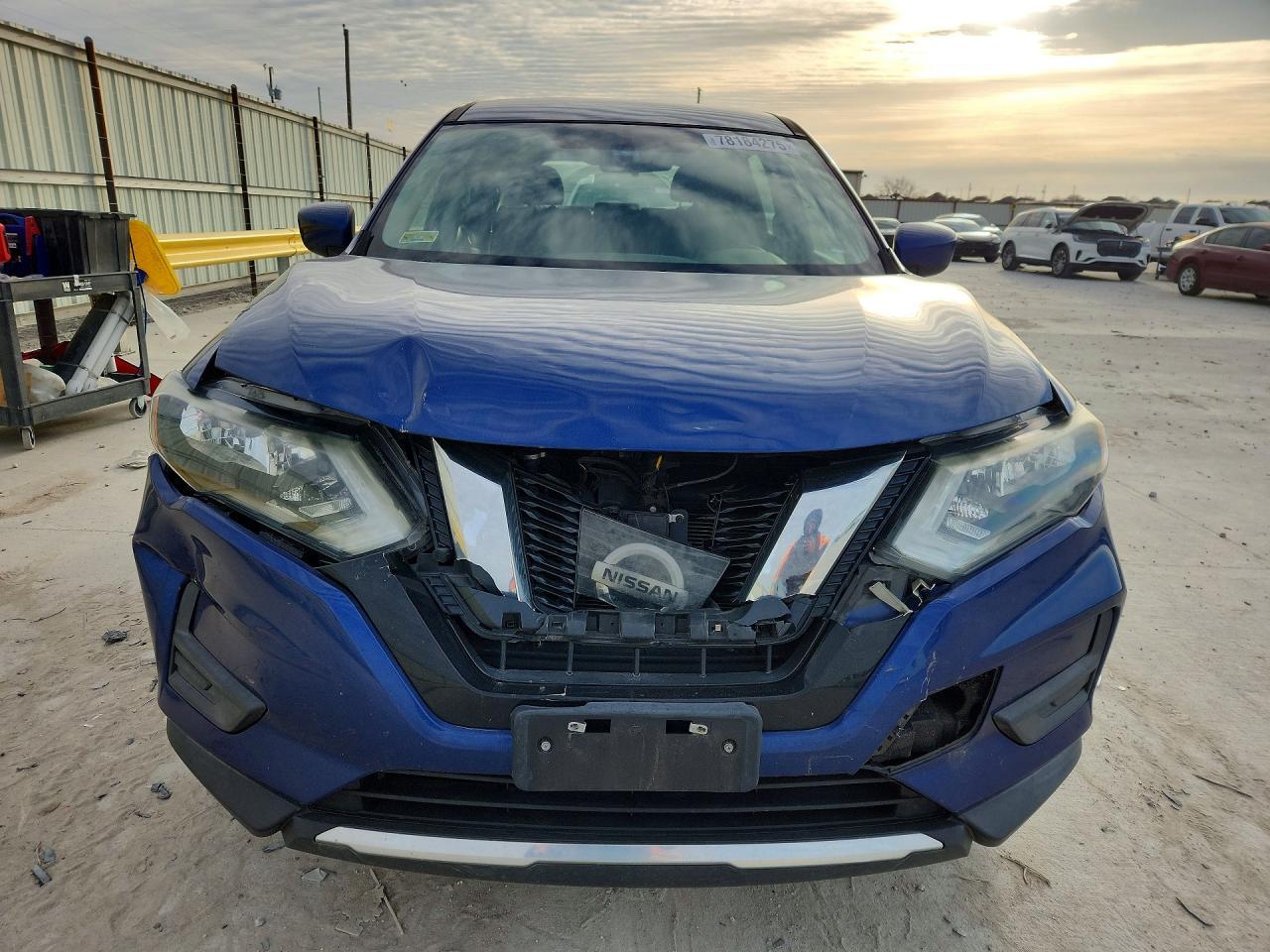 2017 Nissan Rogue S - zdjęcie 5