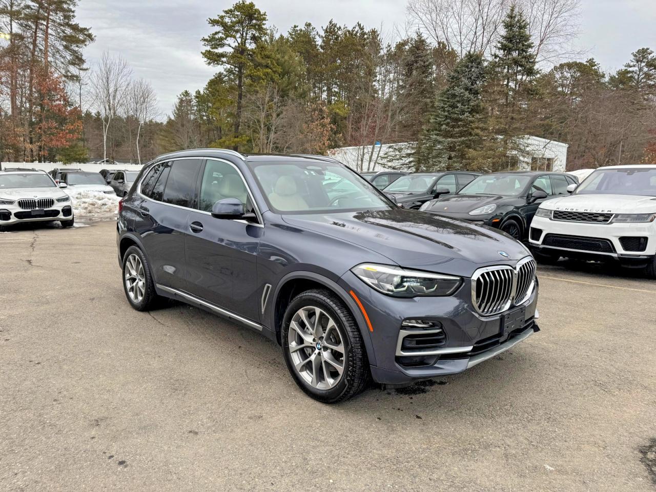 2021 BMW X5 xDrive45E - zdjęcie 2