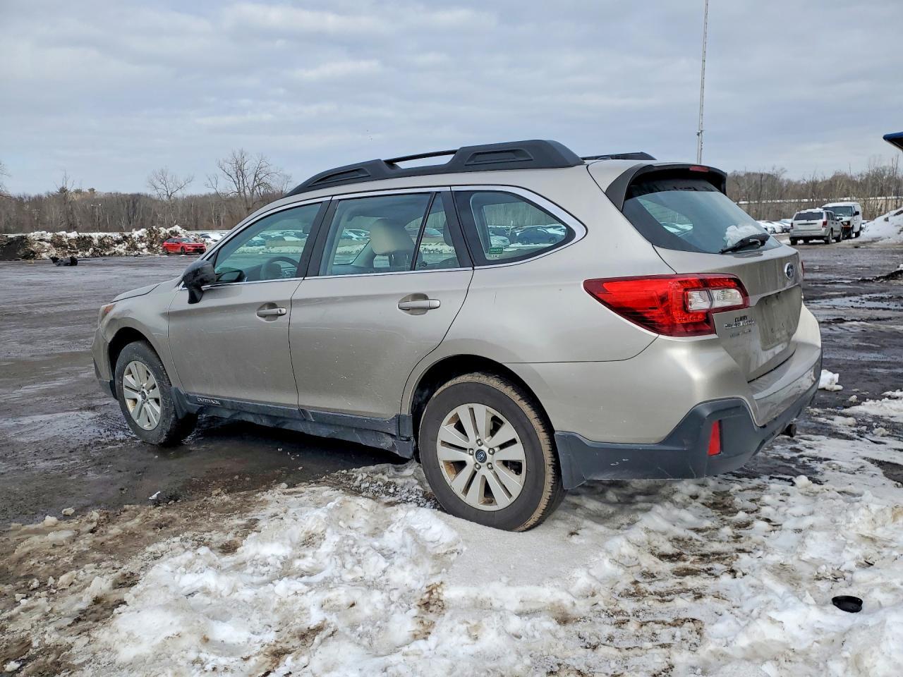 2019 Subaru Outback 2.5I - zdjęcie 2