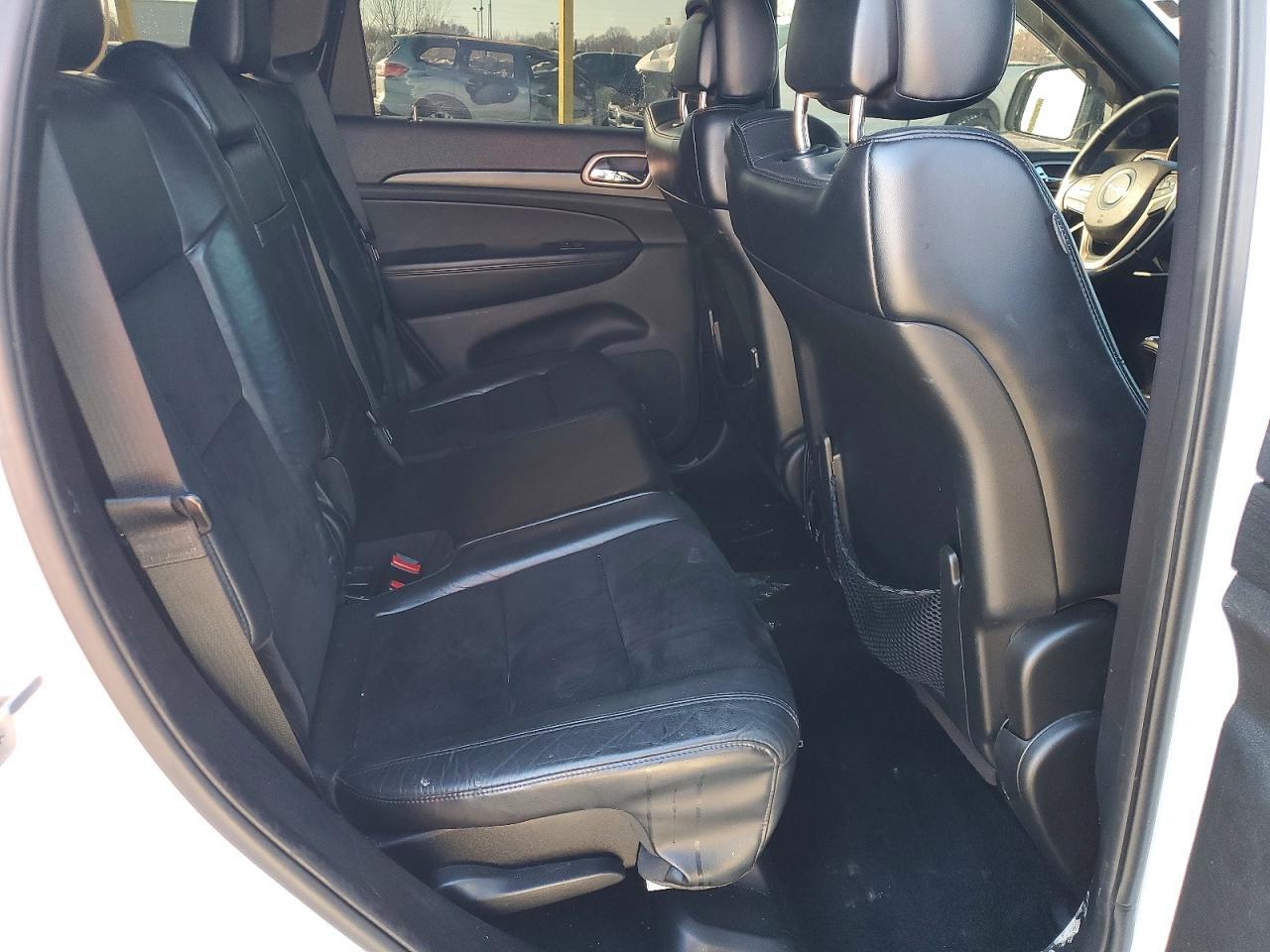 2015 Jeep Grand Cherokee Laredo - zdjęcie 11