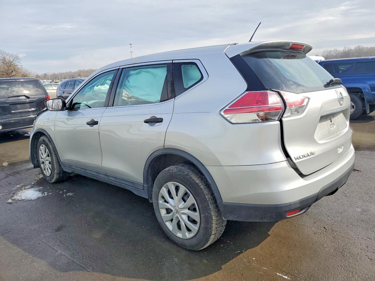 2016 Nissan Rogue S - zdjęcie 2