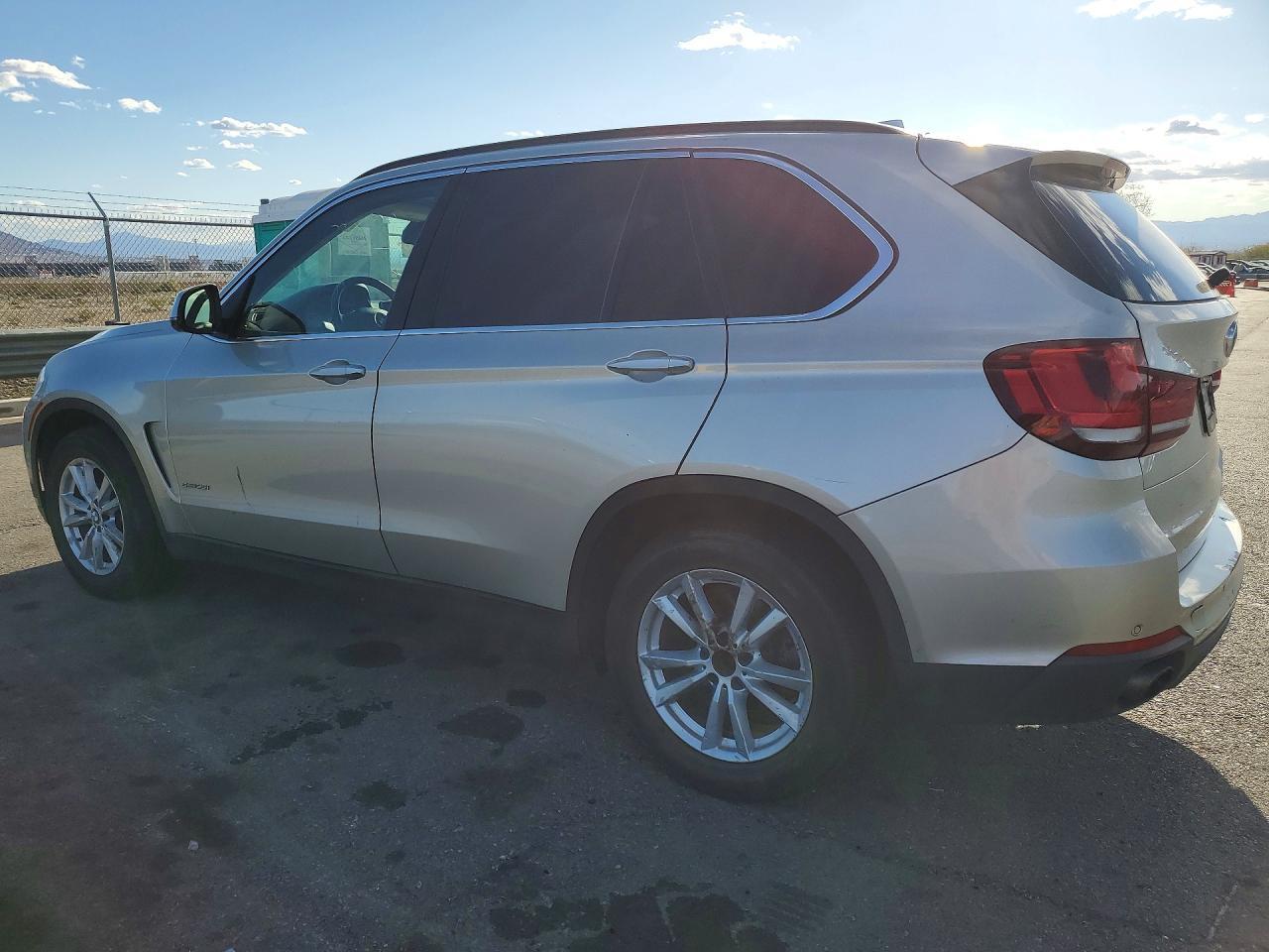 2014 BMW X5 Sdrive35I - zdjęcie 2