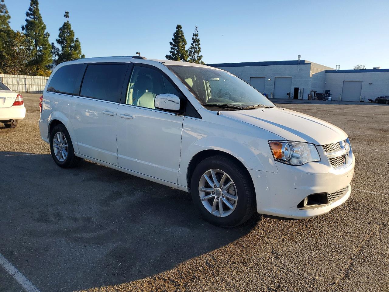 2018 Dodge Grand Caravan Sxt - zdjęcie 4