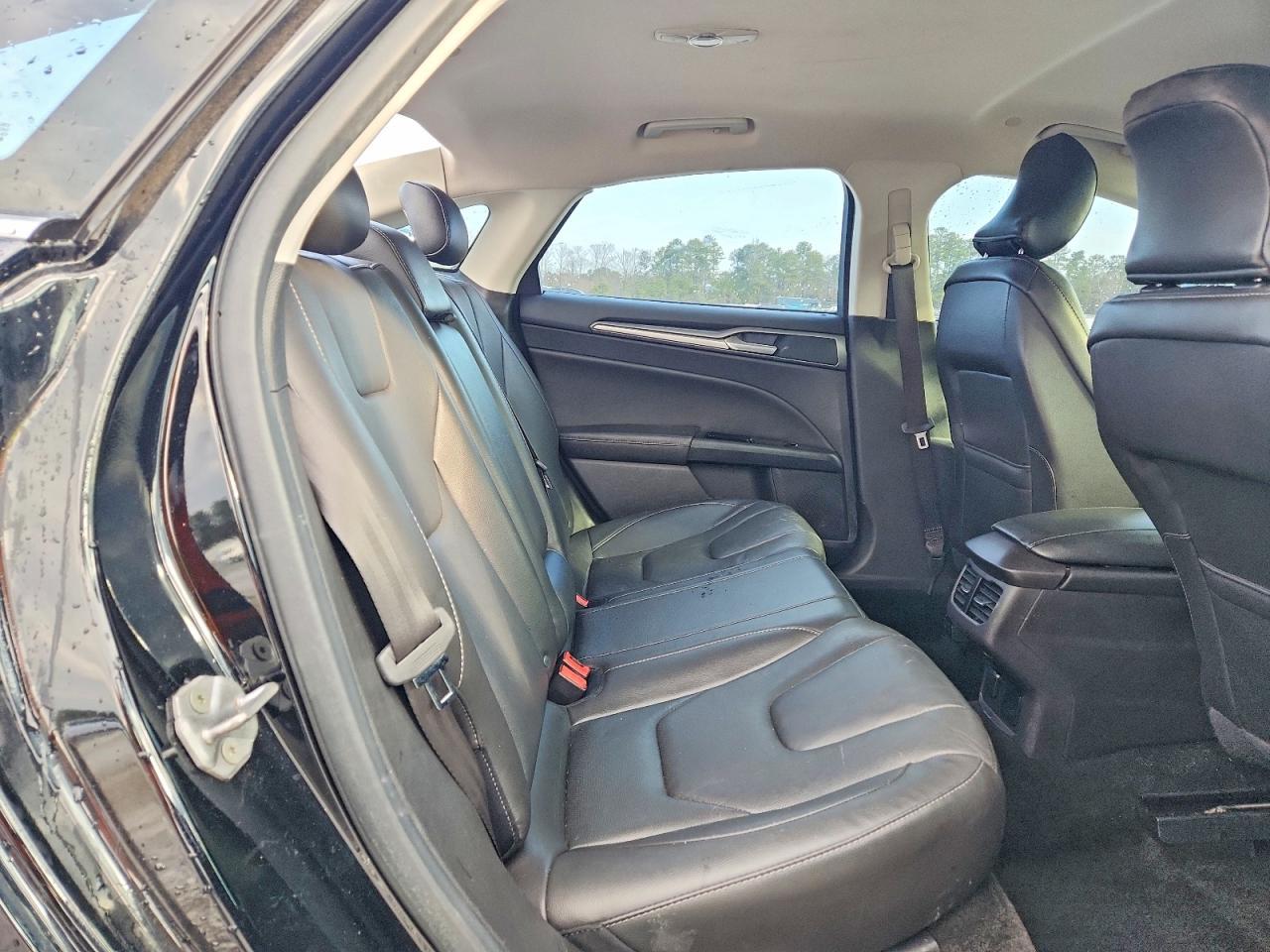 2016 Ford Fusion Titanium Phev - zdjęcie 10