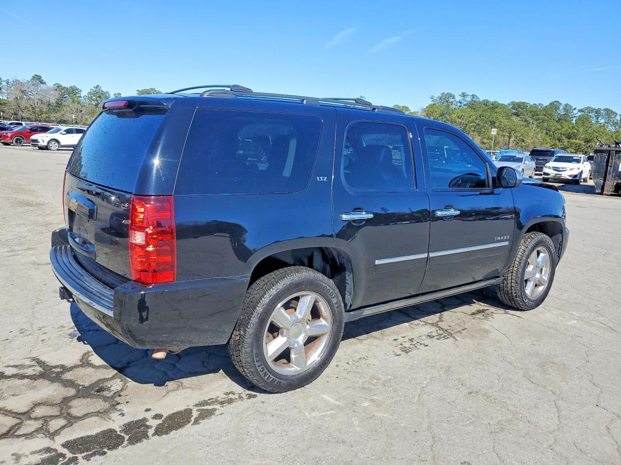 2013 Chevrolet Tahoe K1500 Ltz - zdjęcie 3