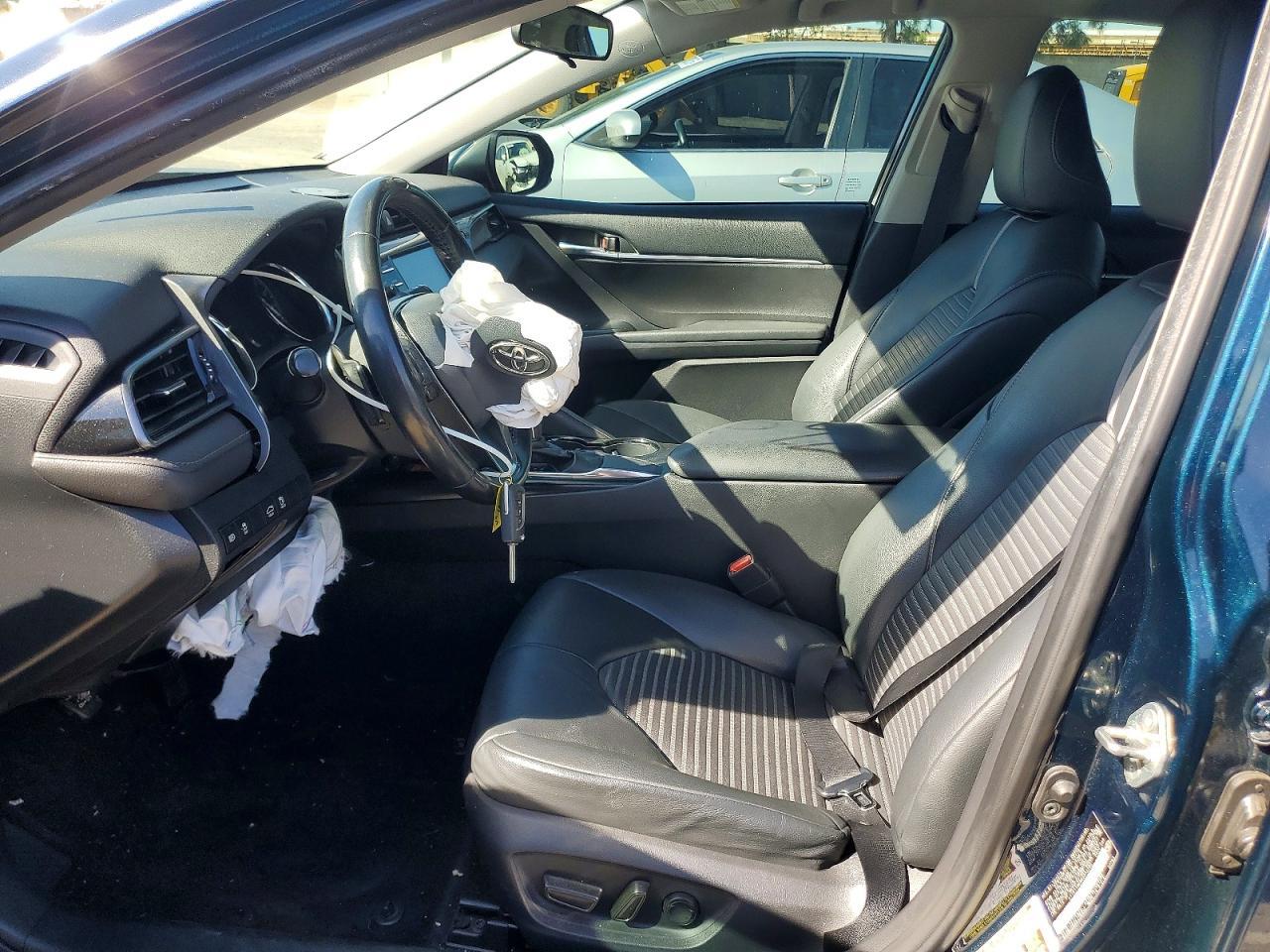 2019 Toyota Camry Se - zdjęcie 7