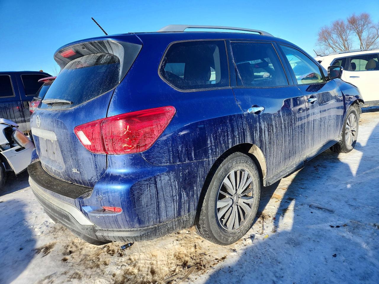 2017 Nissan Pathfinder S - zdjęcie 3