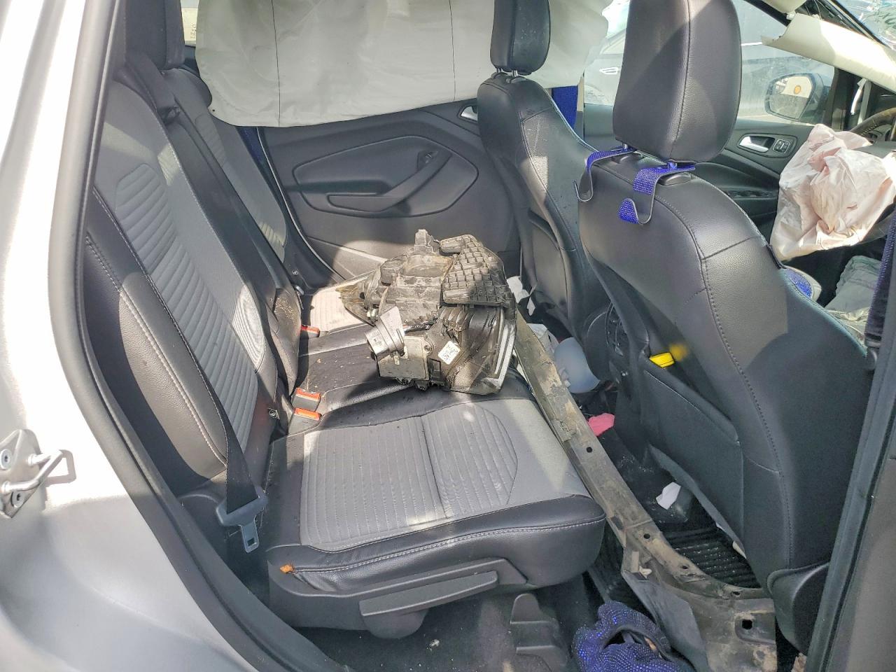 2019 Ford Escape Titanium - zdjęcie 10