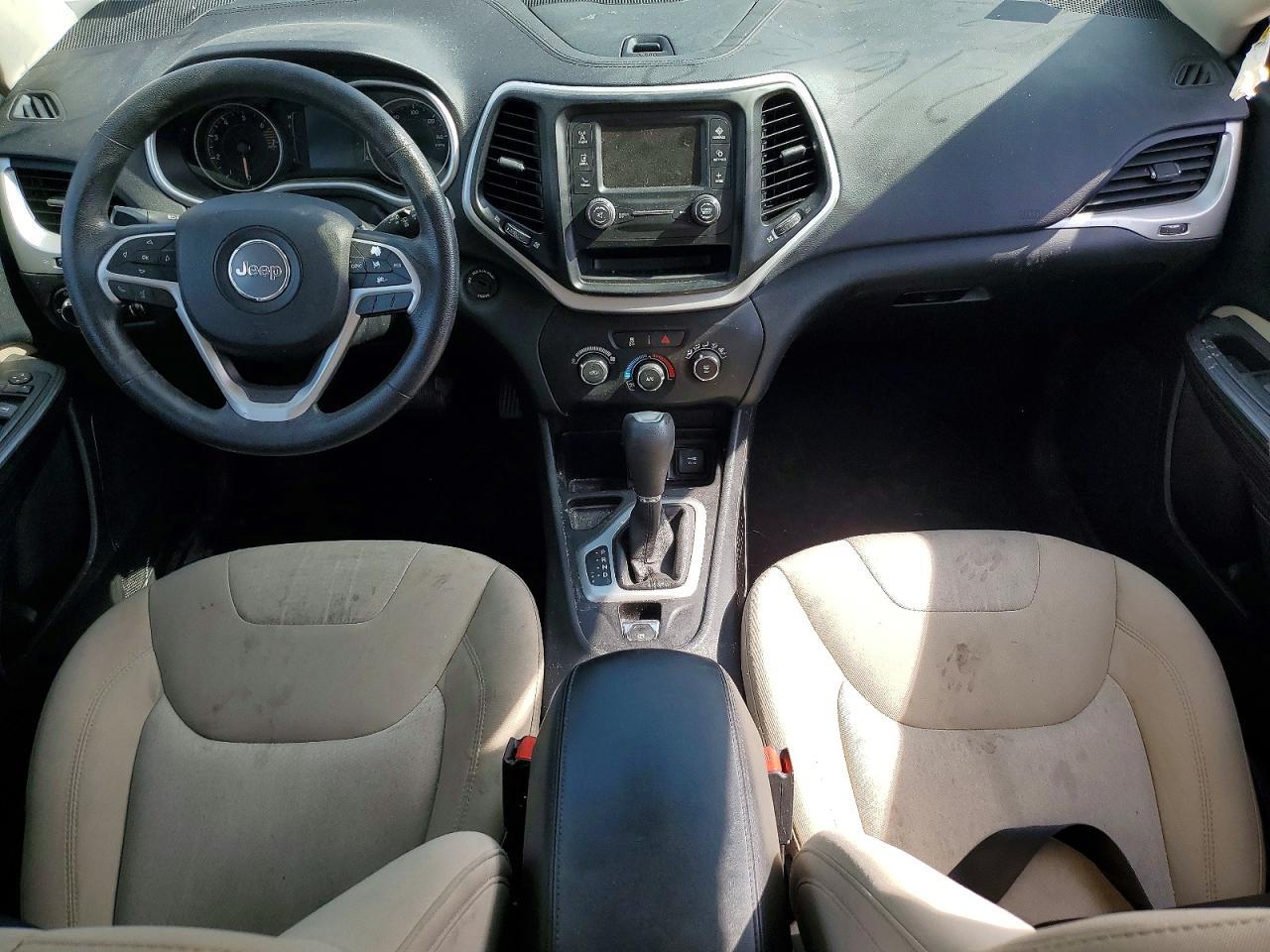 2016 Jeep Cherokee Sport - zdjęcie 8