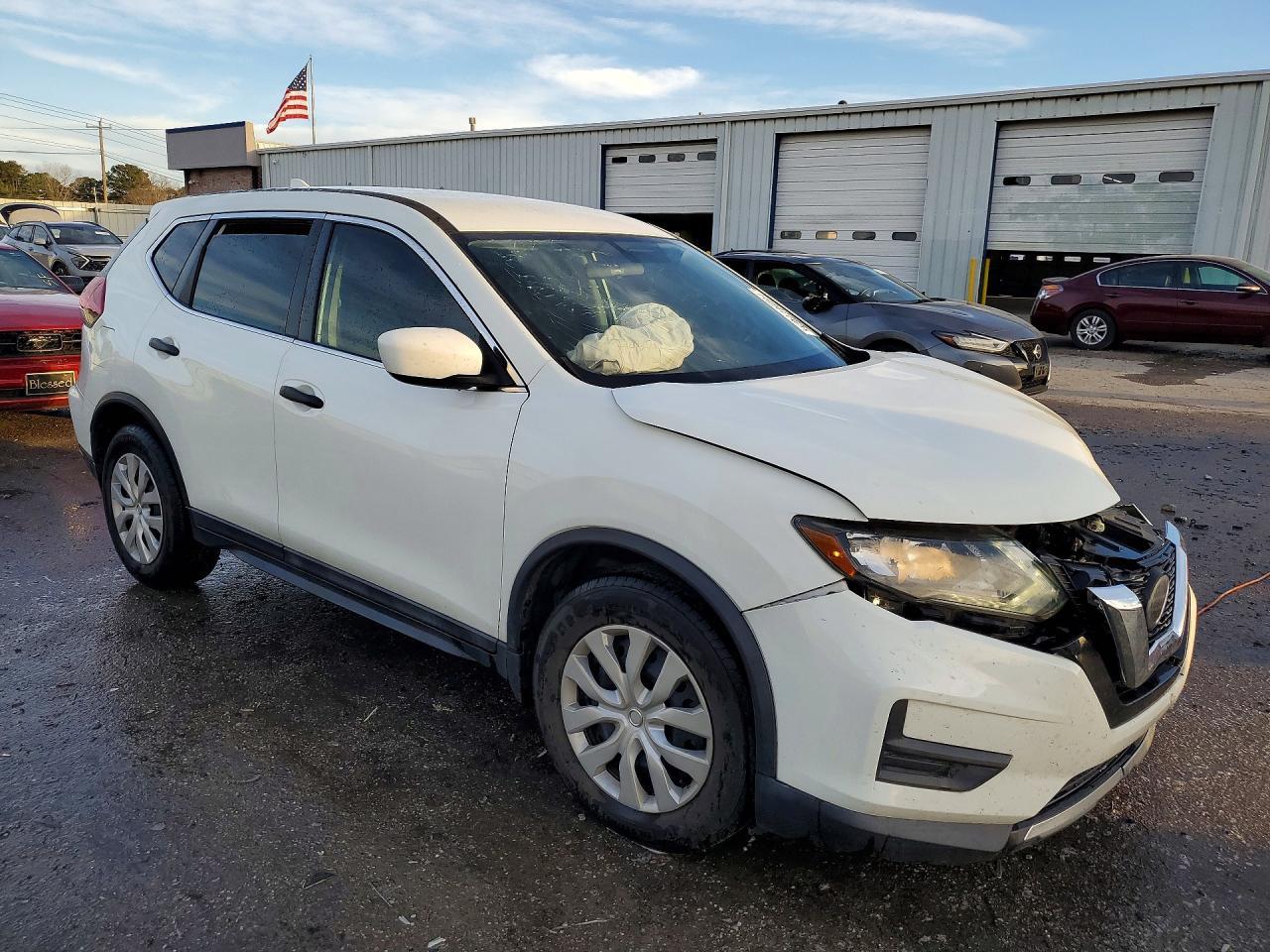 2018 Nissan Rogue S - zdjęcie 4