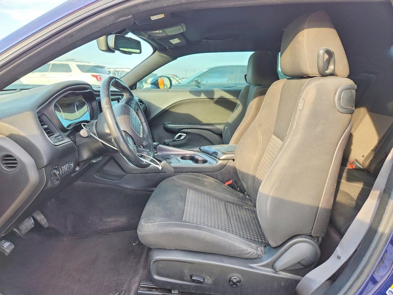 2016 Dodge Challenger Sxt - zdjęcie 7