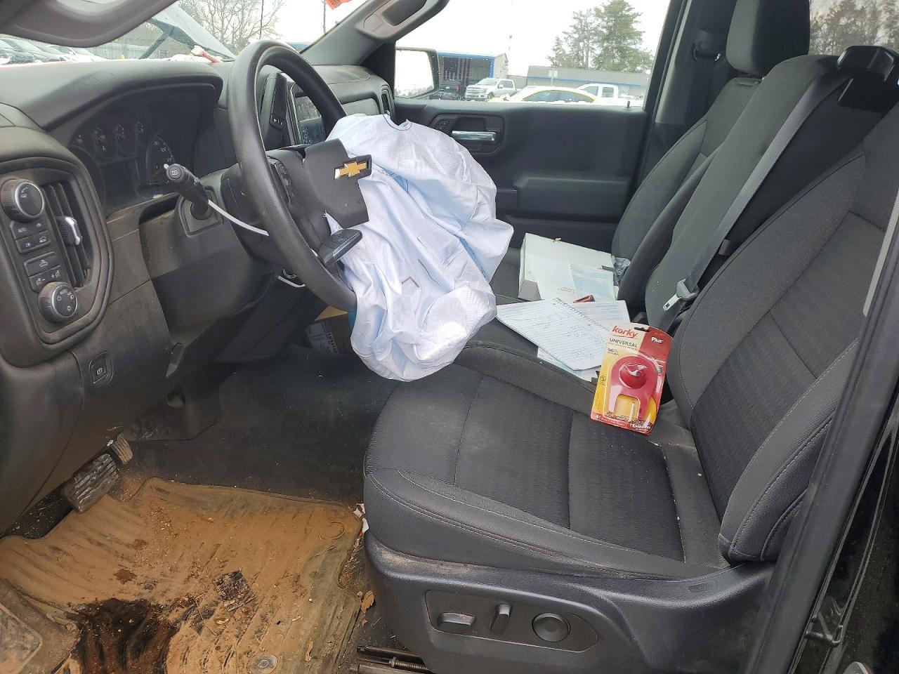 2022 Chevrolet Silverado K1500 Custom - zdjęcie 7