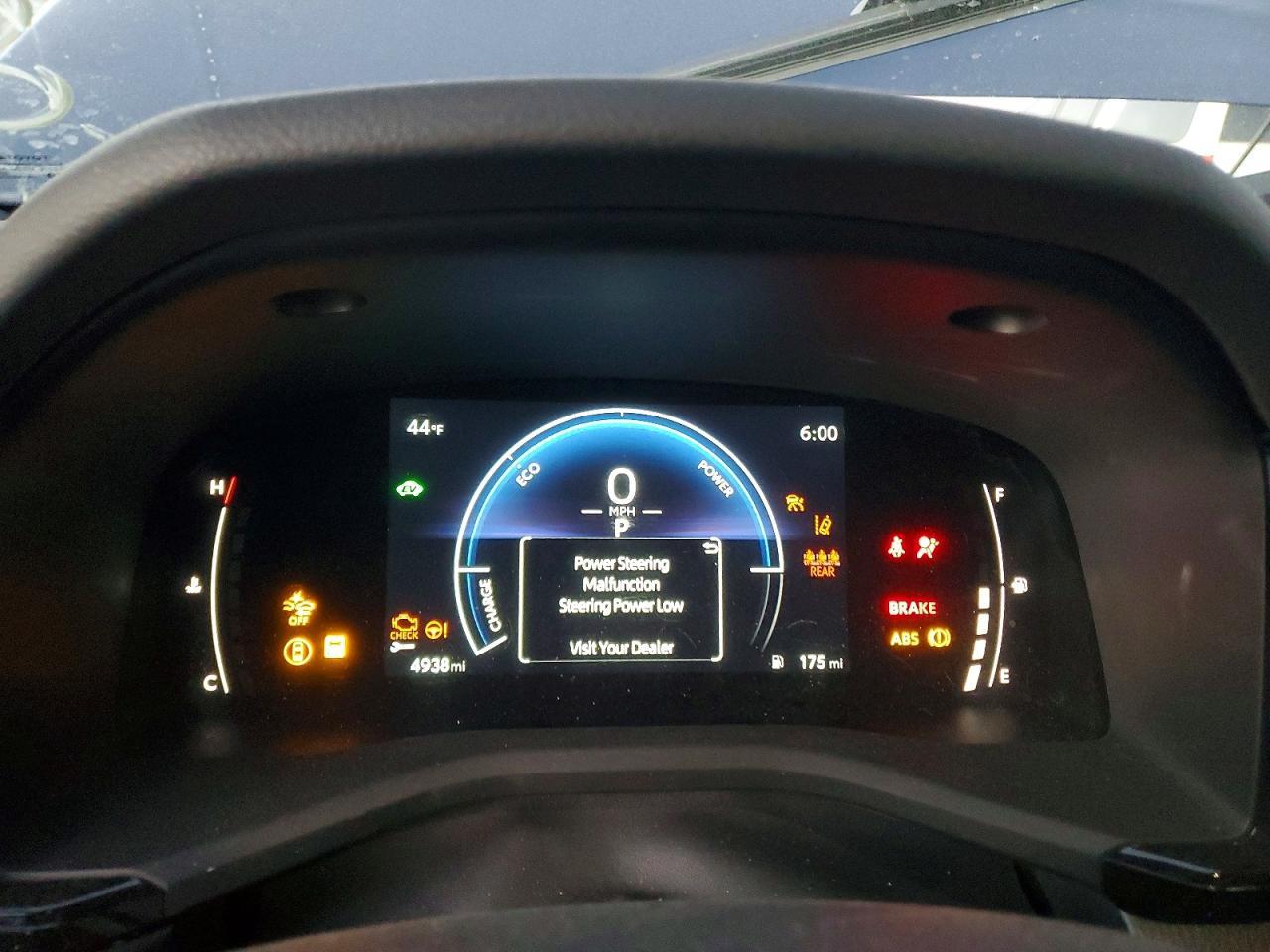 2025 Toyota Camry Se - zdjęcie 9