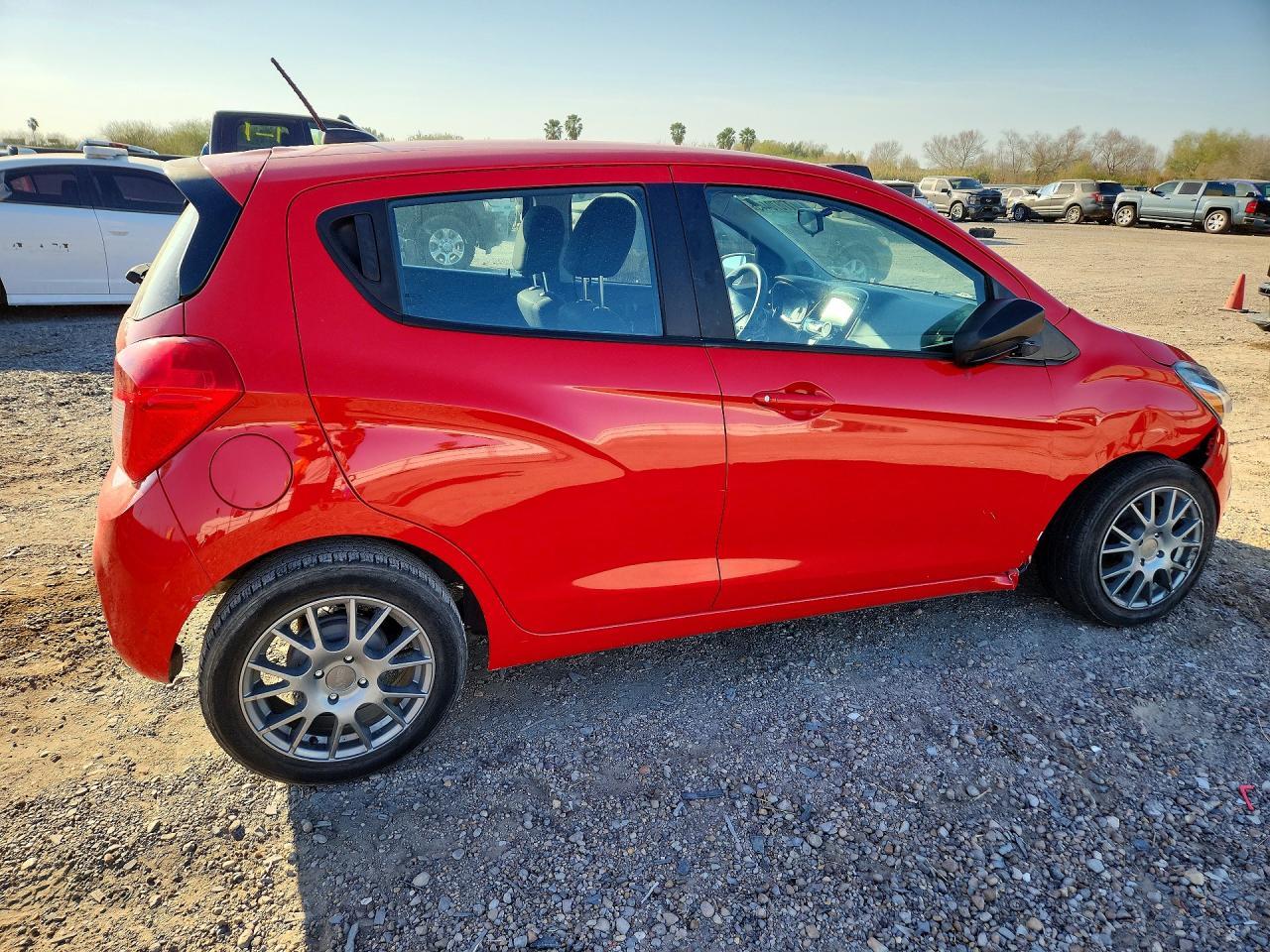 2017 Chevrolet Spark Ls - zdjęcie 3