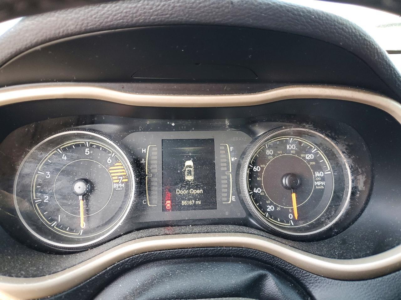 2018 Jeep Cherokee Latitude - zdjęcie 9