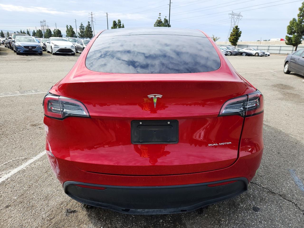 2023 Tesla Model Y - zdjęcie 6