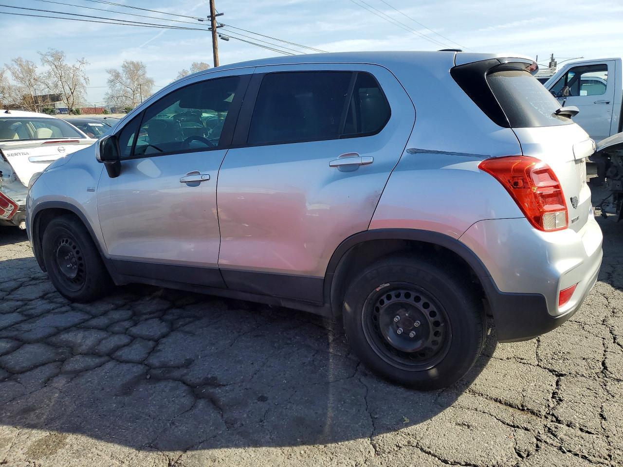 2017 Chevrolet Trax Ls - zdjęcie 2