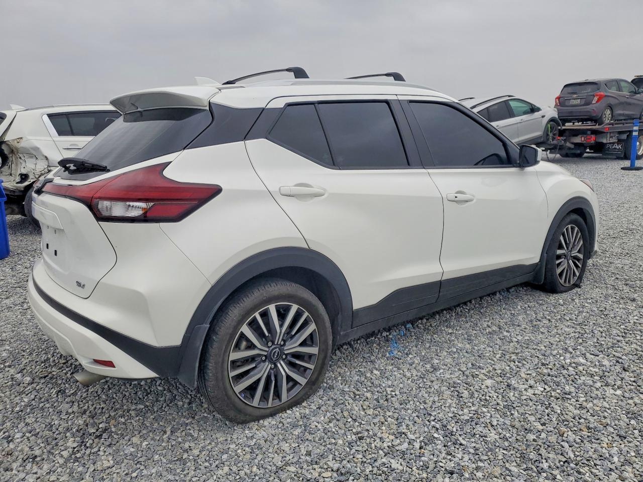 2023 Nissan Kicks Sv - zdjęcie 3