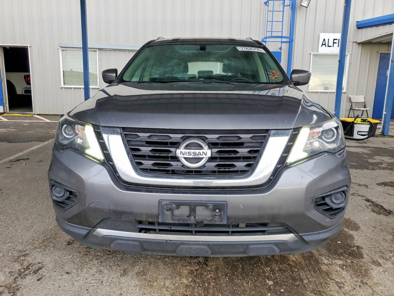 2019 Nissan Pathfinder S - zdjęcie 5