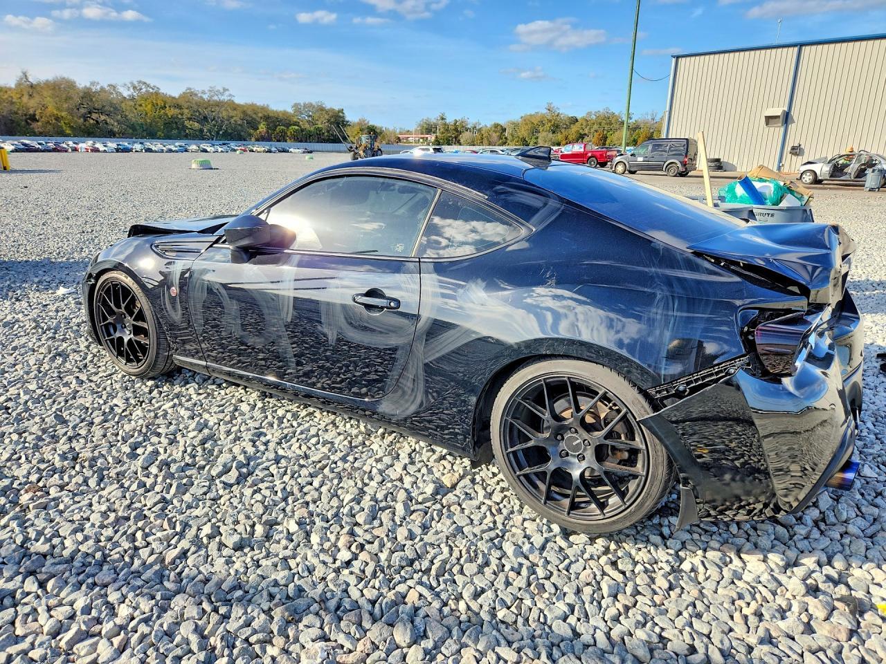 2017 Toyota 86 Base - zdjęcie 2