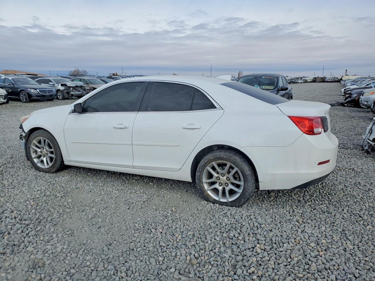 2015 Chevrolet Malibu 1Lt - zdjęcie 2
