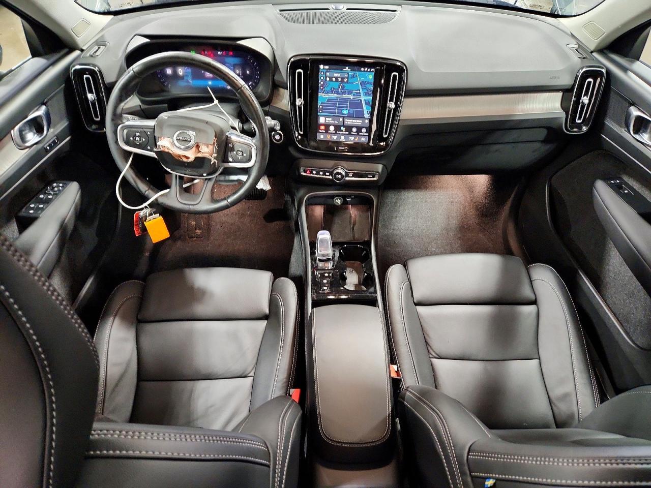 2026 Volvo Xc40 Plus - zdjęcie 8