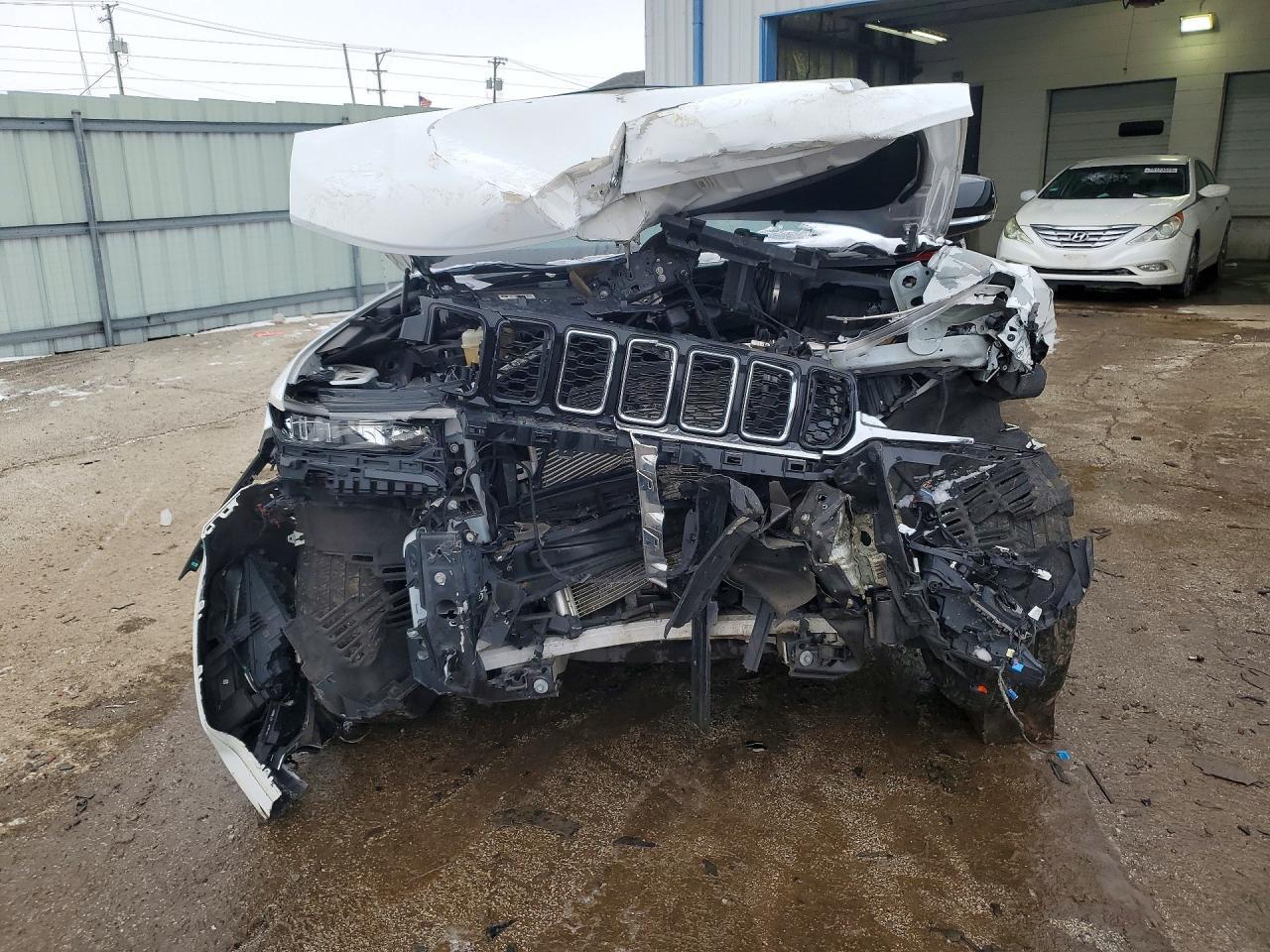 2022 Jeep Grand Cherokee Limited - zdjęcie 5