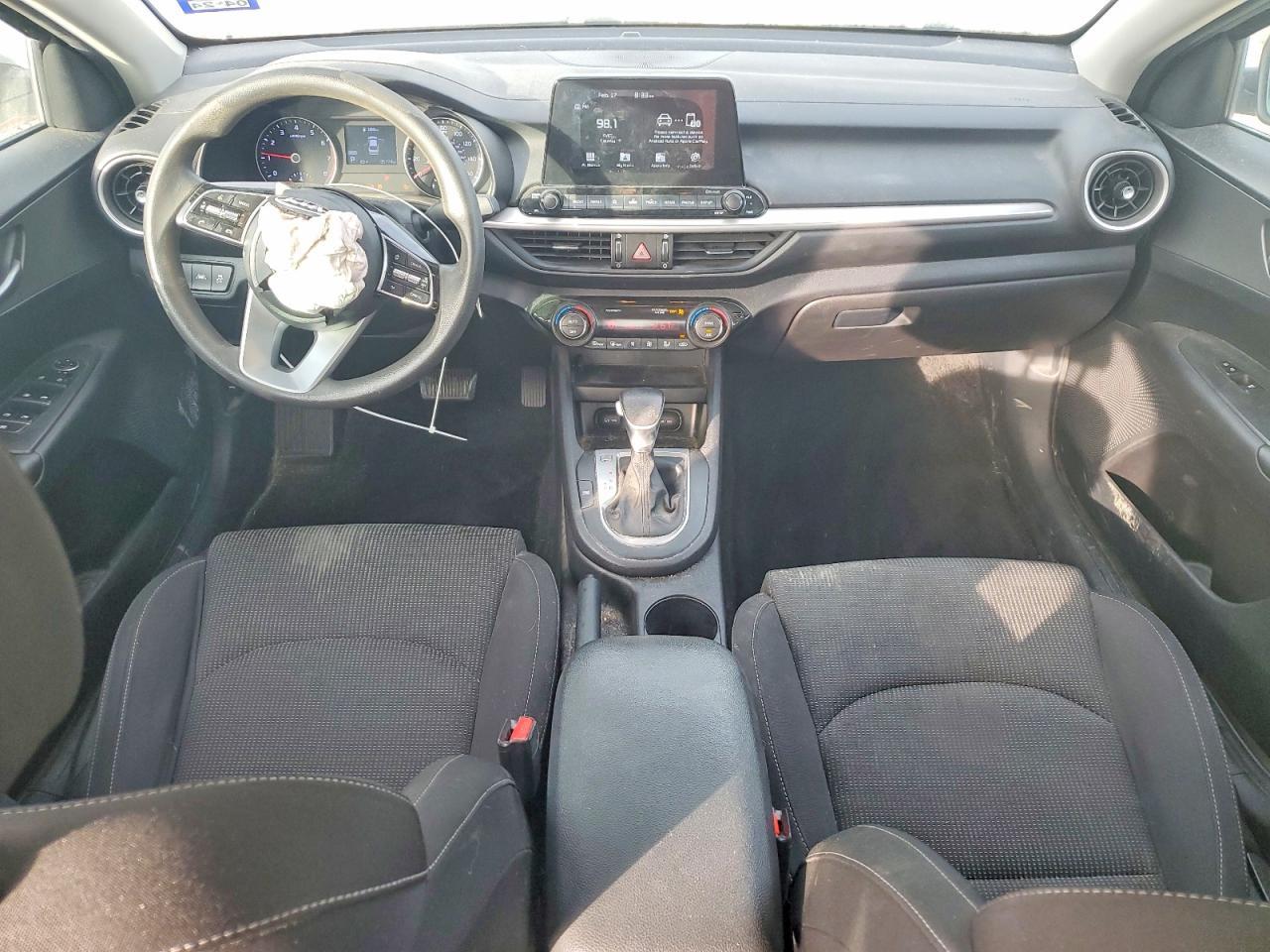 2019 Kia Forte Lxs - zdjęcie 8