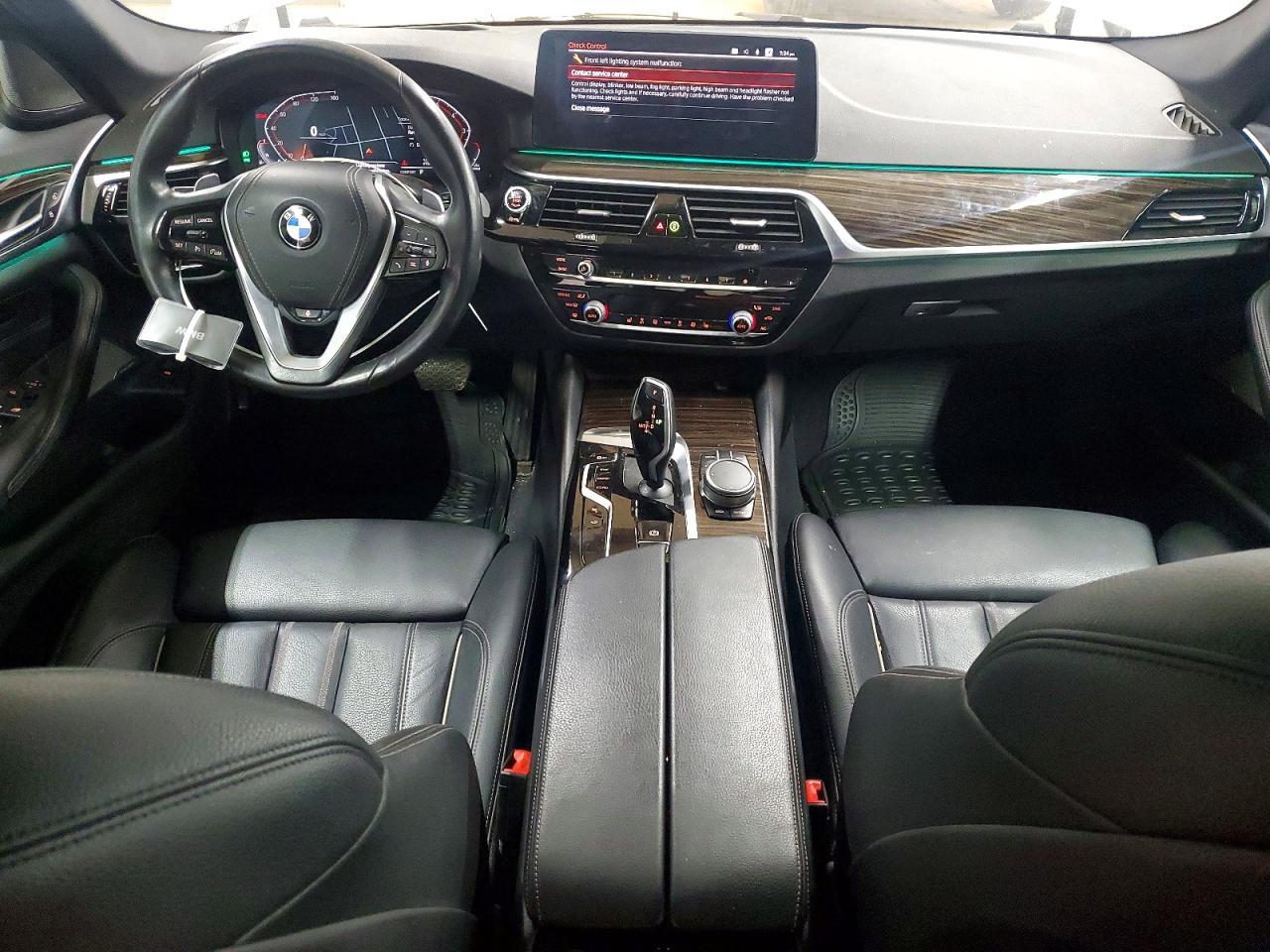 2021 BMW 530 I - zdjęcie 8