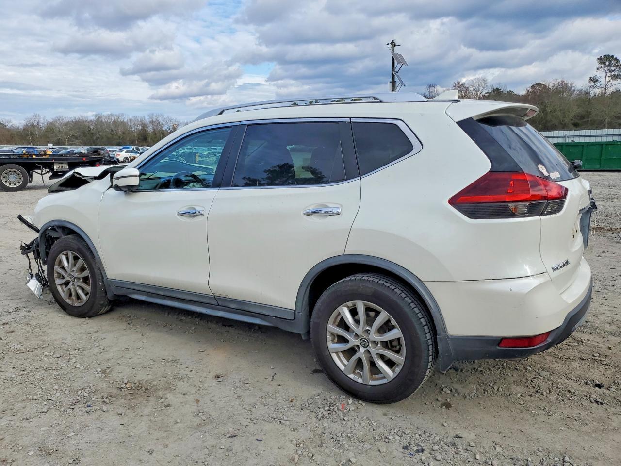 2018 Nissan Rogue Sv - zdjęcie 2