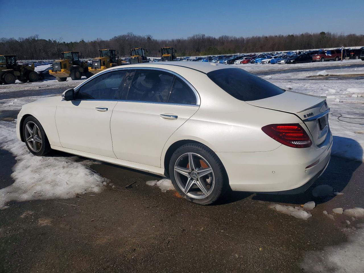 2017 Mercedes-Benz E 300 - zdjęcie 2