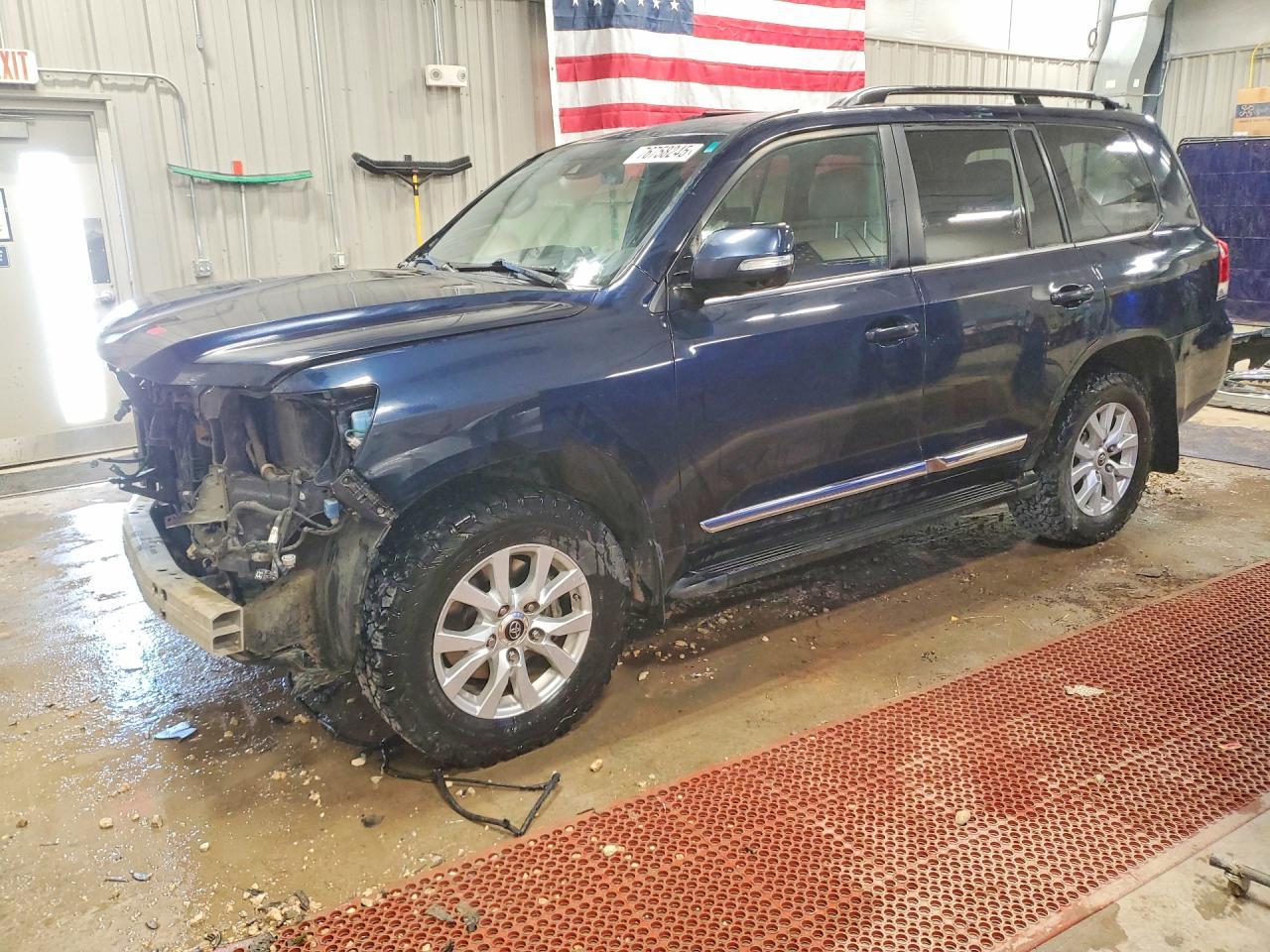 2016 Toyota Land Cruiser