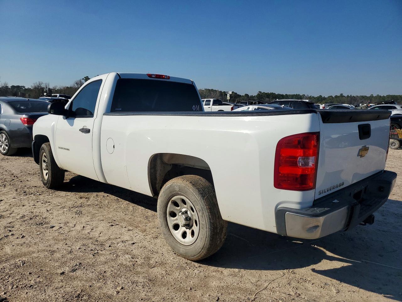 2013 Chevrolet Silverado C1500 - zdjęcie 2