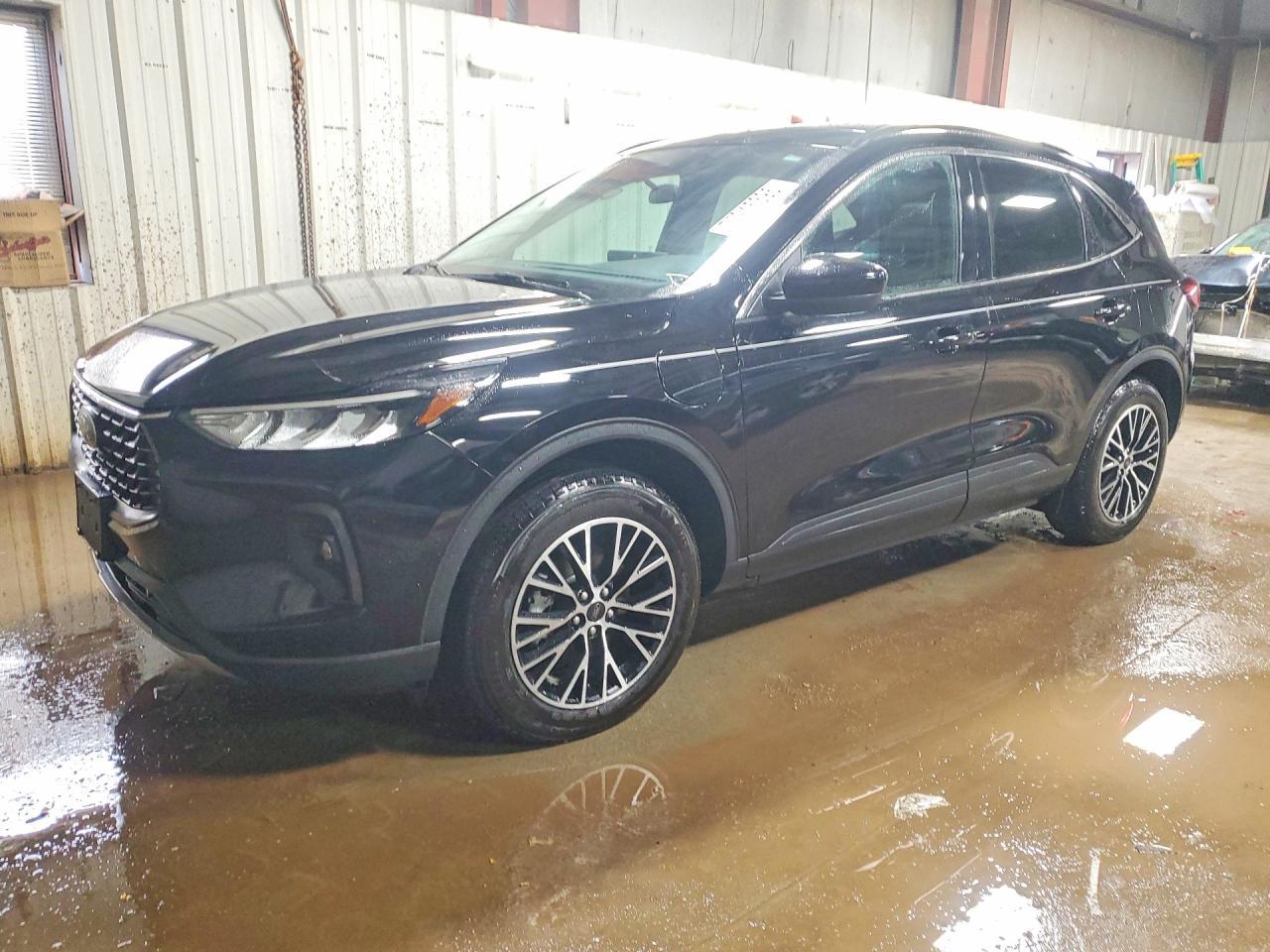 2023 Ford Escape - zdjęcie główne